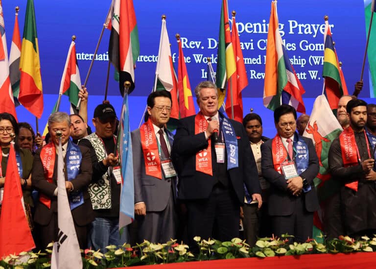 prayers to open worship at the world evangelical alliance s general assembly in seoul 1400